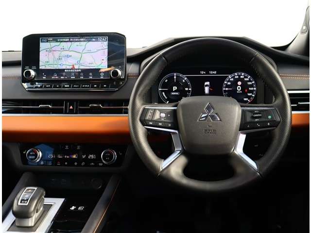 三菱 アウトランダーＰＨＥＶ ＰＨＥＶ ２．４ Ｐ ４ＷＤ R4年 (関東) 99