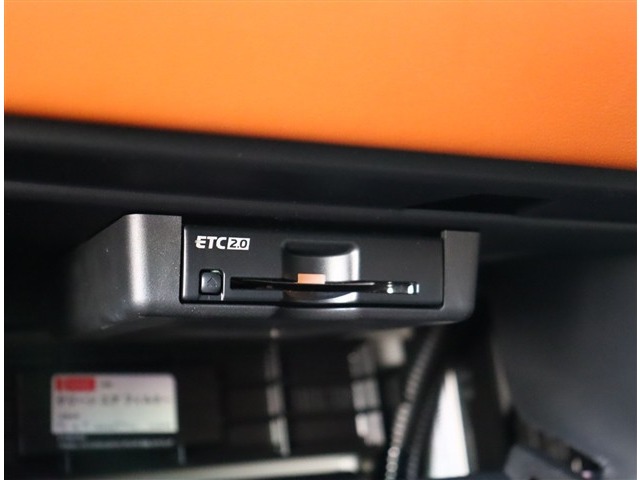 三菱 アウトランダーＰＨＥＶ ＰＨＥＶ ２．４ Ｐ ４ＷＤ R4年 (関東) 99