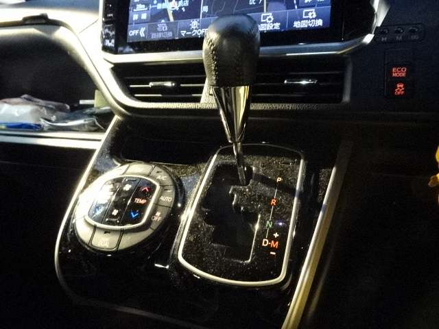 トヨタ ヴォクシー ２．０ ＺＳ 煌ＩＩ R1年 (関東) 99