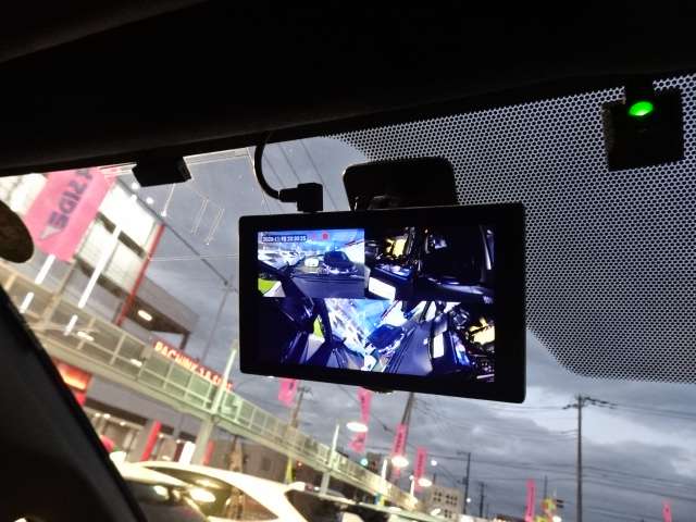 トヨタ ヴォクシー ２．０ ＺＳ 煌ＩＩ R1年 (関東) 99