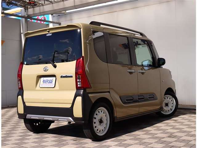 ダイハツ タント ６６０ ファンクロスターボ R4年 (関東) 99