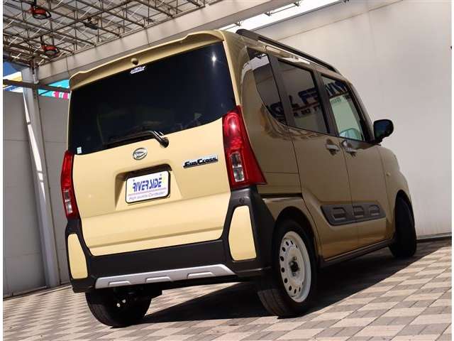 ダイハツ タント ６６０ ファンクロスターボ R4年 (関東) 99