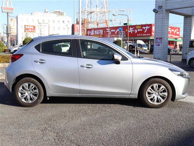 マツダ ＭＡＺＤＡ２ １．５ １５Ｓ R2年 (関東) 99