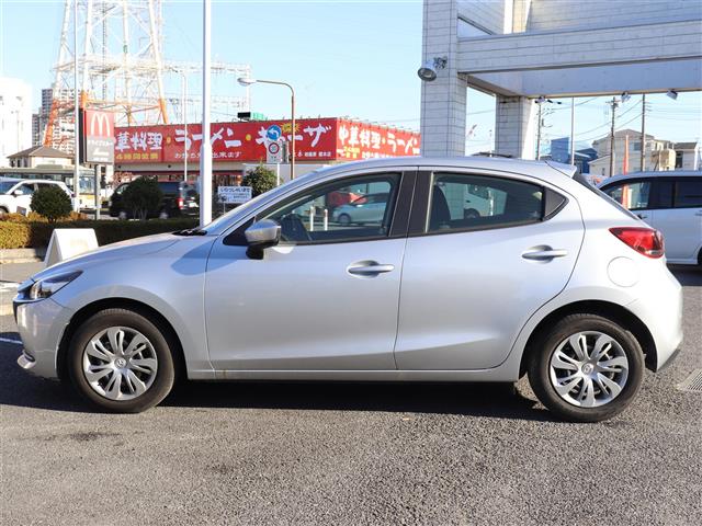マツダ ＭＡＺＤＡ２ １．５ １５Ｓ R2年 (関東) 99