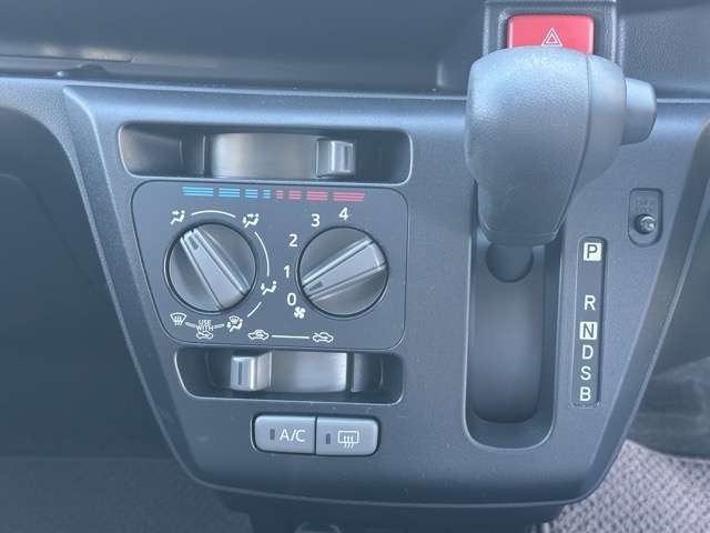 ダイハツ ミラ　イース ６６０ Ｌ H29年 (東海) 99