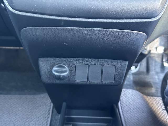 ダイハツ ミラ　イース ６６０ Ｌ H29年 (東海) 99