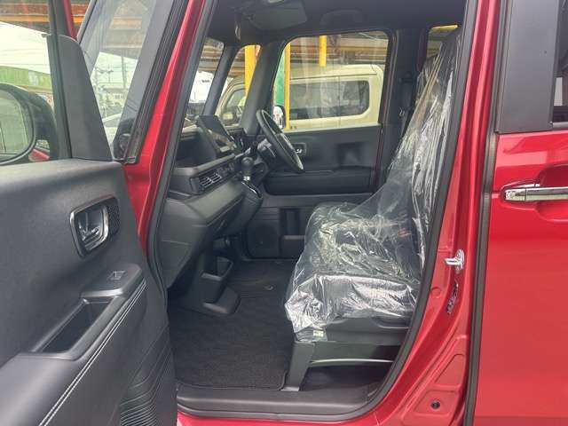 ホンダ Ｎ　ＢＯＸ カスタム ６６０ ターボ コーディネートスタイル ２トーン R6年 (東海) 99