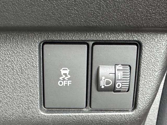 ホンダ Ｎ　ＢＯＸ カスタム ６６０ ターボ コーディネートスタイル ２トーン R6年 (東海) 99