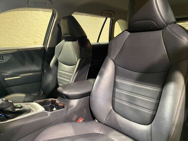 トヨタ ＲＡＶ４ ２．５ ハイブリッド Ｇ Ｅ－ＦＯＵＲ ４ＷＤ R3年 (九州・沖縄) 99