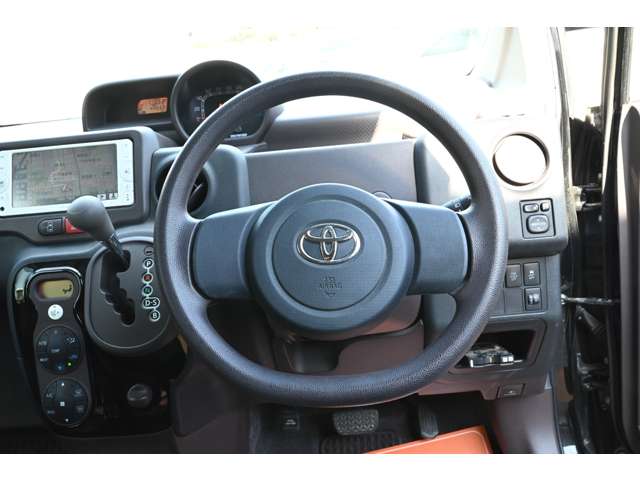 トヨタ ポルテ １．５ Ｙ H24年 (近畿) 99