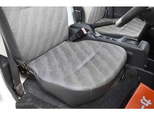 スズキ キャリイトラック ６６０ ＫＣエアコン・パワステ ３方開 ４ＷＤ H15年 (近畿) 99