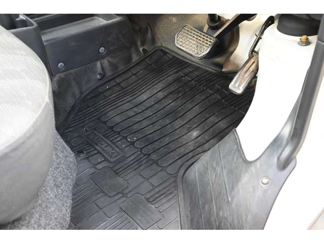 スズキ キャリイトラック ６６０ ＫＣエアコン・パワステ ３方開 ４ＷＤ H15年 (近畿) 99