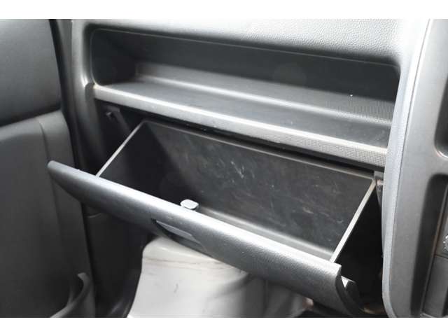 スズキ キャリイトラック ６６０ ＫＣエアコン・パワステ ３方開 ４ＷＤ H15年 (近畿) 99