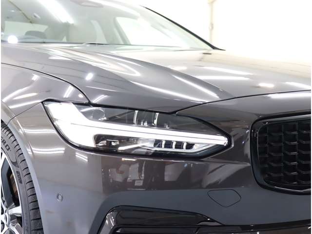 ボルボ Ｓ９０ リチャージ アルティメット Ｔ８ ＡＷＤ プラグイン ハイブリッド ４ＷＤ R5年 (近畿) 99