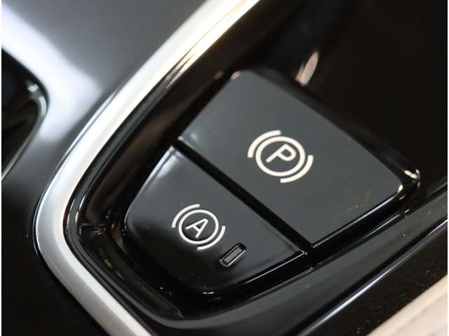 ボルボ Ｓ９０ リチャージ アルティメット Ｔ８ ＡＷＤ プラグイン ハイブリッド ４ＷＤ R5年 (近畿) 99