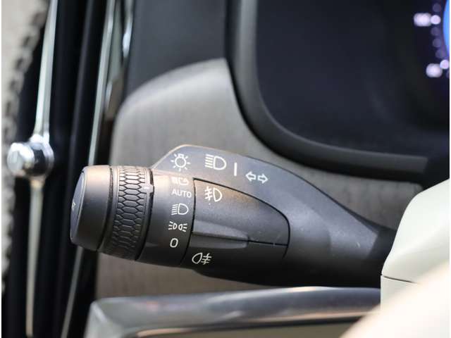 ボルボ Ｓ９０ リチャージ アルティメット Ｔ８ ＡＷＤ プラグイン ハイブリッド ４ＷＤ R5年 (近畿) 99