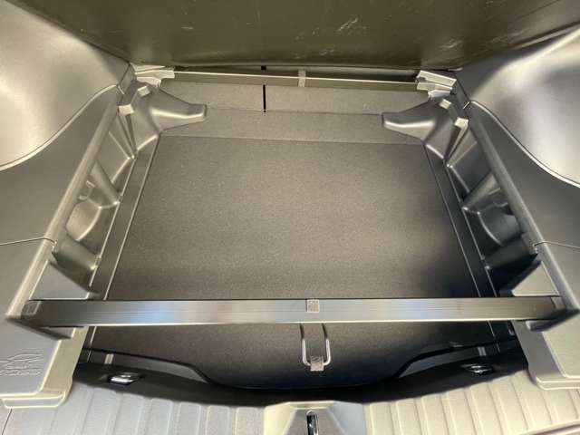 トヨタ カローラクロス　ハイブリッド １．８ ハイブリッド Ｚ R6年 (東海) 99