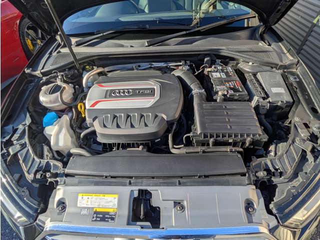 アウディ Ｓ３　スポーツバック ２．０ ４ＷＤ H29年 (東北) 99