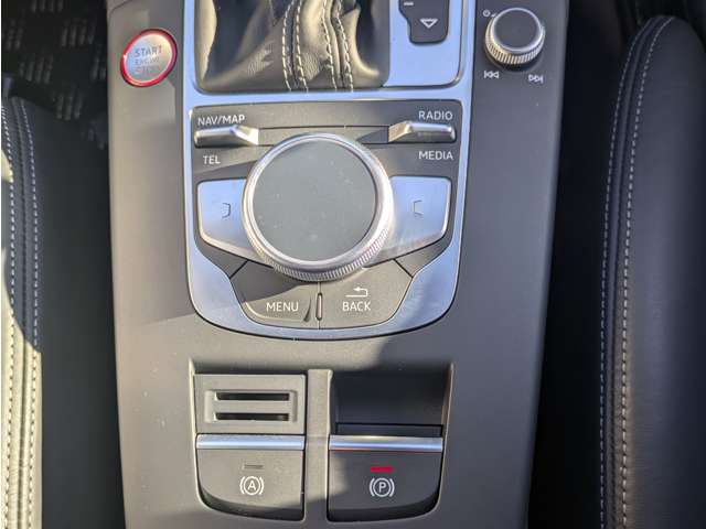 アウディ Ｓ３　スポーツバック ２．０ ４ＷＤ H29年 (東北) 99