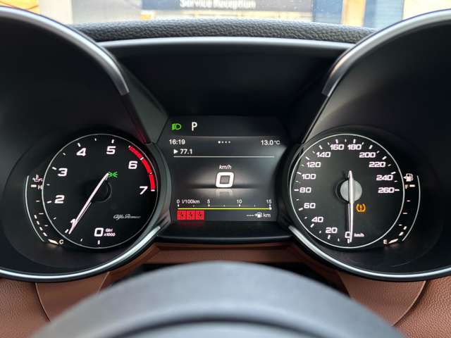 アルファロメオ ジュリア ２．０ ターボ ヴェローチェ R1年 (東北) 99