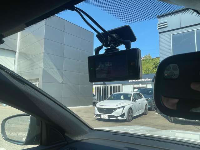 プジョー ３００８ ＧＴ ブルーＨＤＩ レッド ナッパ ディーゼルターボ R3年 (東北) 99