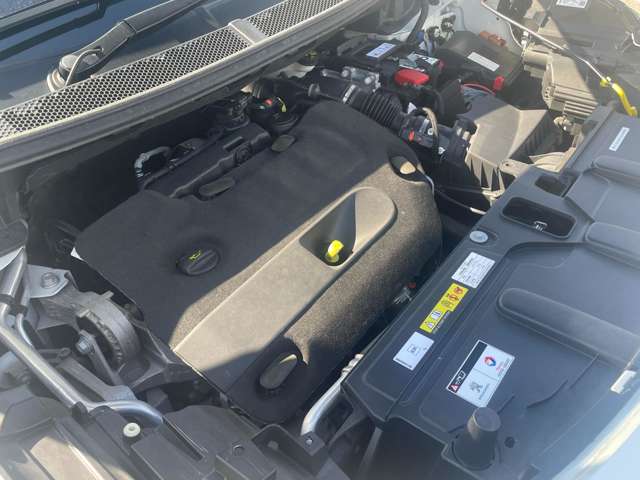 プジョー ３００８ ＧＴ ブルーＨＤＩ レッド ナッパ ディーゼルターボ R3年 (東北) 99