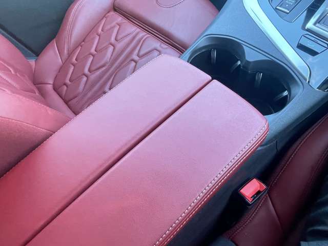 プジョー ３００８ ＧＴ ブルーＨＤＩ レッド ナッパ ディーゼルターボ R3年 (東北) 99