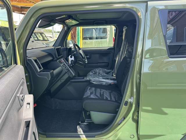 ダイハツ タフト ６６０ Ｇ ダーククロム ベンチャー R7年 (東海) 99