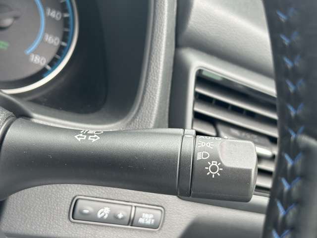 日産 リーフ ＡＵＴＥＣＨ R2年 (東海) 99