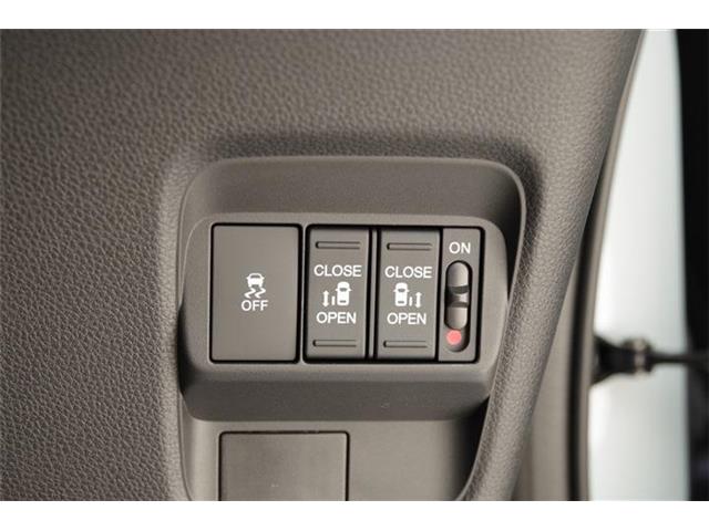 ホンダ フリード　ハイブリッド １．５ Ｅ：ＨＥＶ エアー ＥＸ R7年 (東海) 99