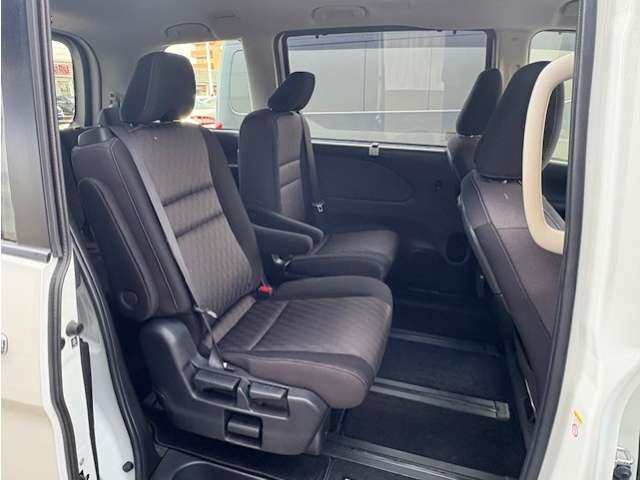 日産 セレナ １．２ Ｅ－ＰＯＷＥＲ ハイウェイスター Ｖ R2年 (東北) 99