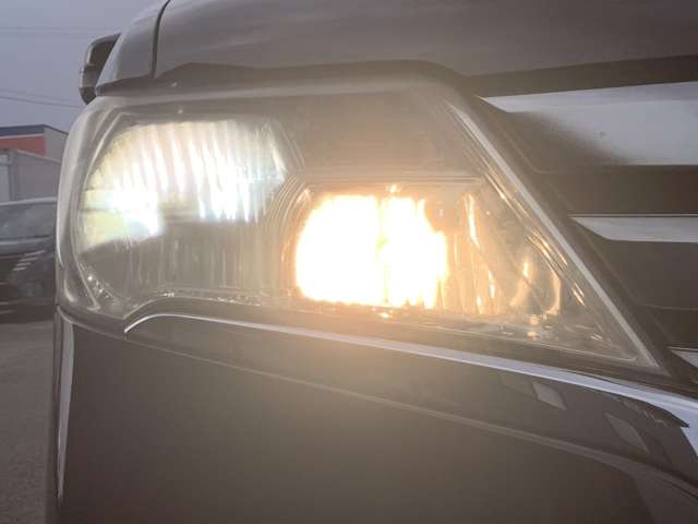 日産 セレナ ２．０ ハイウェイスター Ｓ－ＨＹＢＲＩＤ Ｖエアロモード H25年 (東北) 99