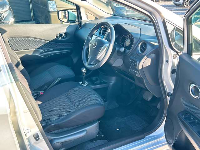 日産 ノート １．２ Ｘ ＤＩＧ－Ｓ Ｖセレクション プラスセーフティ H27年 (九州・沖縄) 99