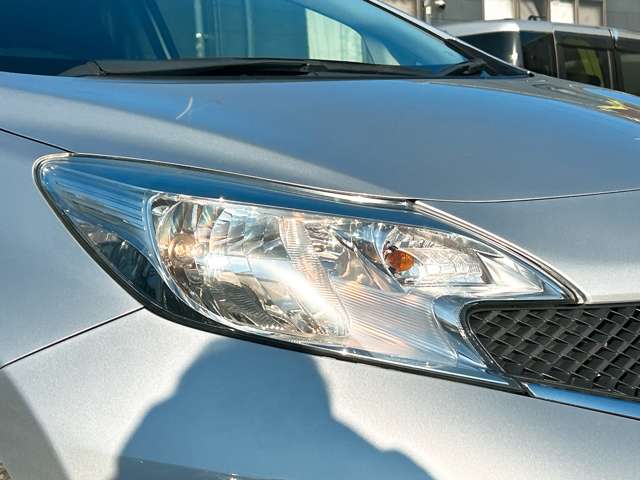 日産 ノート １．２ Ｘ ＤＩＧ－Ｓ Ｖセレクション プラスセーフティ H27年 (九州・沖縄) 99