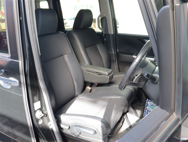 ホンダ Ｎ　ＢＯＸ ６６０ カスタムＧ ターボ Ｌパッケージ H28年 (関東) 99