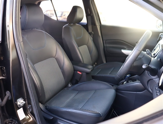 日産 キックス １．２ Ｘ （Ｅ－ＰＯＷＥＲ） R2年 (関東) 99