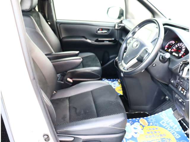 トヨタ ヴォクシー ２．０ ＺＳ 煌ＩＩＩ R3年 (関東) 99