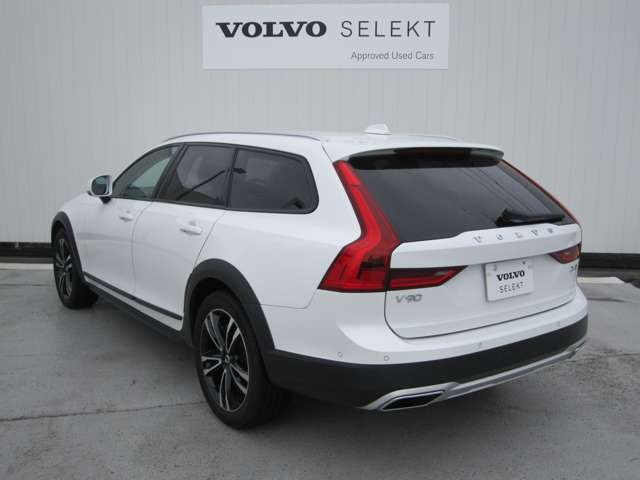 ボルボ Ｖ９０クロスカントリー Ｄ４ ＡＷＤ ディーゼルターボ ４ＷＤ R2年 (四国) 99