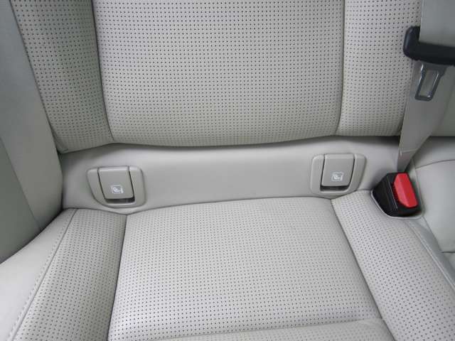 ボルボ Ｖ９０クロスカントリー Ｄ４ ＡＷＤ ディーゼルターボ ４ＷＤ R2年 (四国) 99