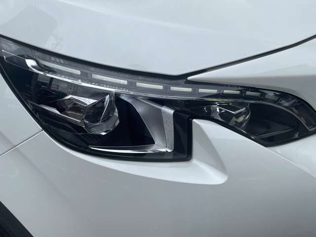 プジョー ３００８ アリュール　ＬＥＤパッケージ R2年 (東北) 99