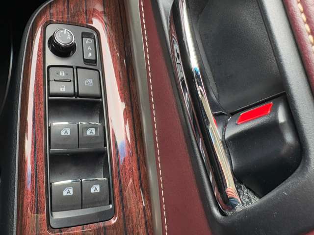 トヨタ ハリアー　ハイブリッド ２．５ ハイブリッド Ｅ－ＦＯＵＲ プレミアム アドバンストパッケージ ４ＷＤ H27年 (東北) 99