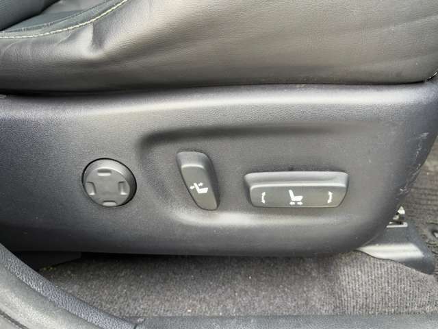 トヨタ ハリアー　ハイブリッド ２．５ ハイブリッド Ｅ－ＦＯＵＲ プレミアム アドバンストパッケージ ４ＷＤ H27年 (東北) 99