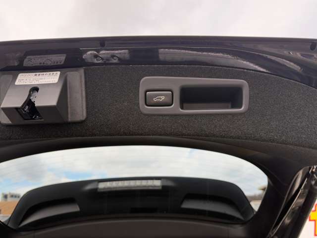 トヨタ ハリアー　ハイブリッド ２．５ ハイブリッド Ｅ－ＦＯＵＲ プレミアム アドバンストパッケージ ４ＷＤ H27年 (東北) 99