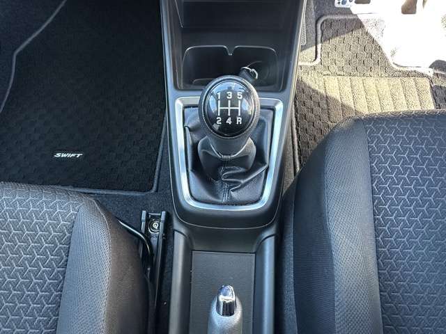 スズキ スイフト １．２ ＸＬ セーフティパッケージ装着車 H30年 (東海) 99