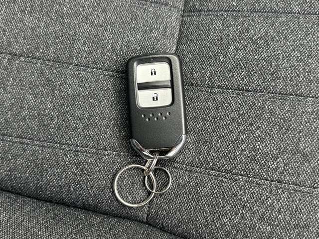 ホンダ フィット　ハイブリッド １．５ Ｅ：ＨＥＶ ホーム R6年 (東海) 99