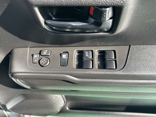 マツダ フレアクロスオーバー ６６０ ハイブリッド ＸＧ R5年 (東海) 99