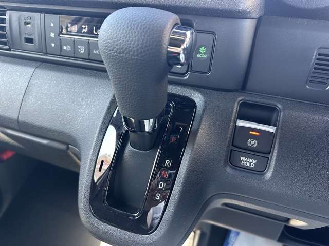 ホンダ Ｎ　ＢＯＸ カスタム ６６０ R7年 (東海) 99