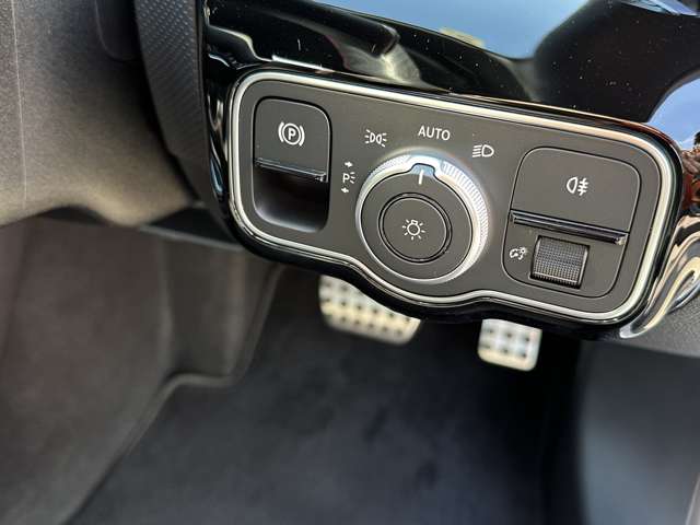 メルセデスベンツ ＣＬＡクラス ＣＬＡ２００Ｄ ＡＭＧラインパッケージ ディーゼルターボ ＭＰ２０２４０２ R6年 (近畿) 99