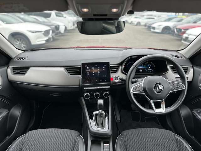 ルノー アルカナ アントラクト イーテック フルハイブリッド R6年 (近畿) 99