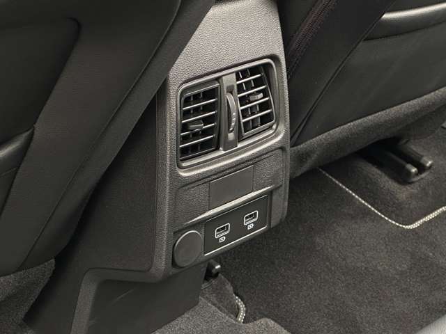 ルノー アルカナ アントラクト イーテック フルハイブリッド R6年 (近畿) 99